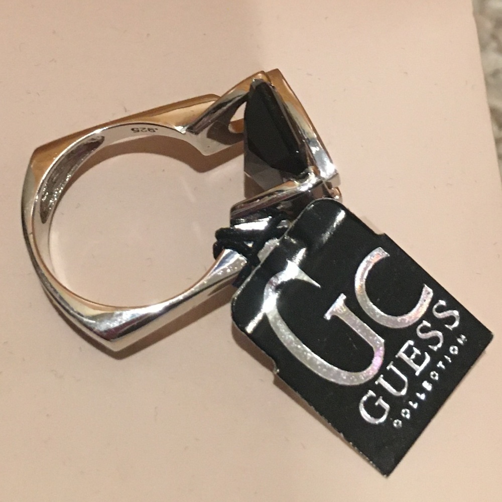 Guess Ring - Picture 7 of 10